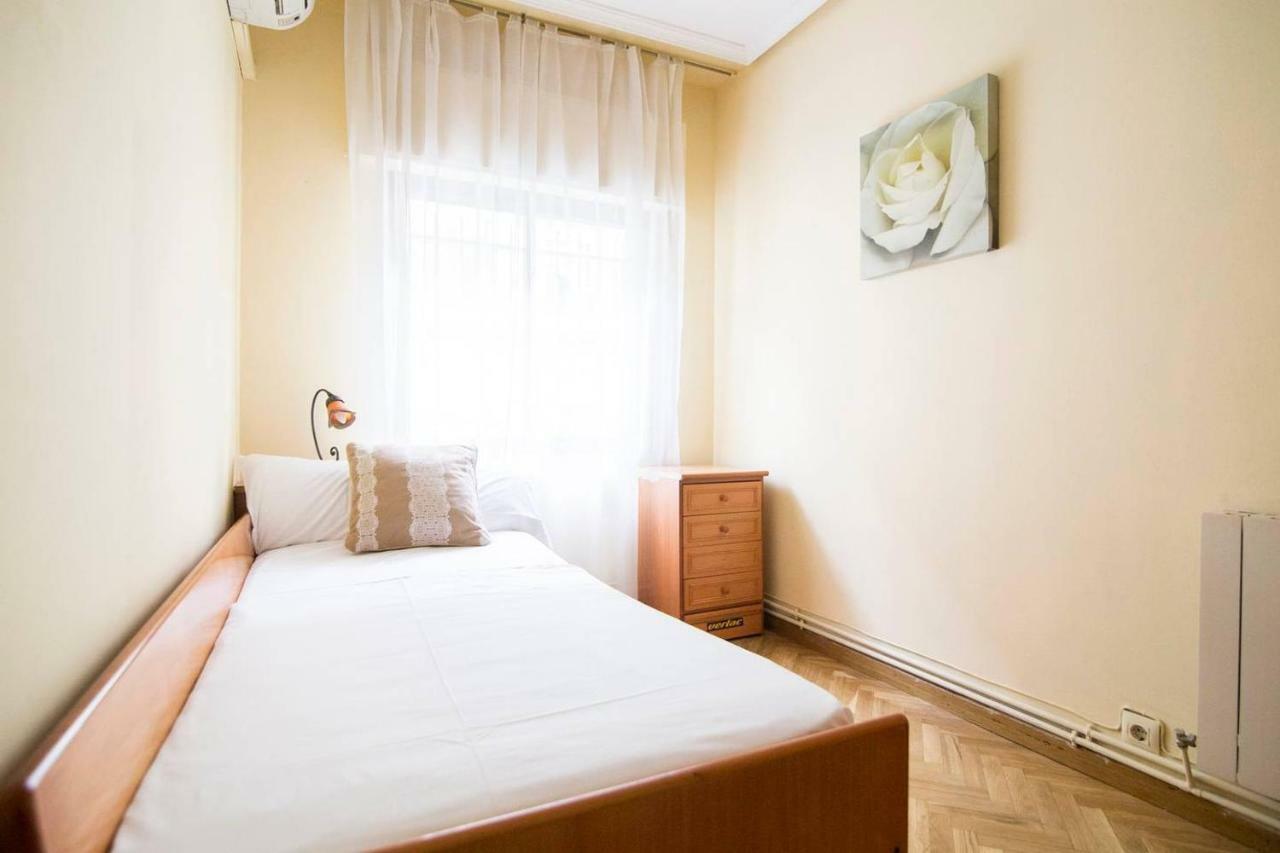 Home & Private Terrace Wifi + Aircon 马德里 外观 照片